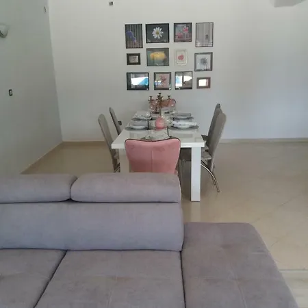 Holidayhouse Ljubica Apartamento